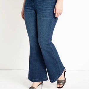 Eloquii Goldie High Rise Flair Jean- Dark Wash